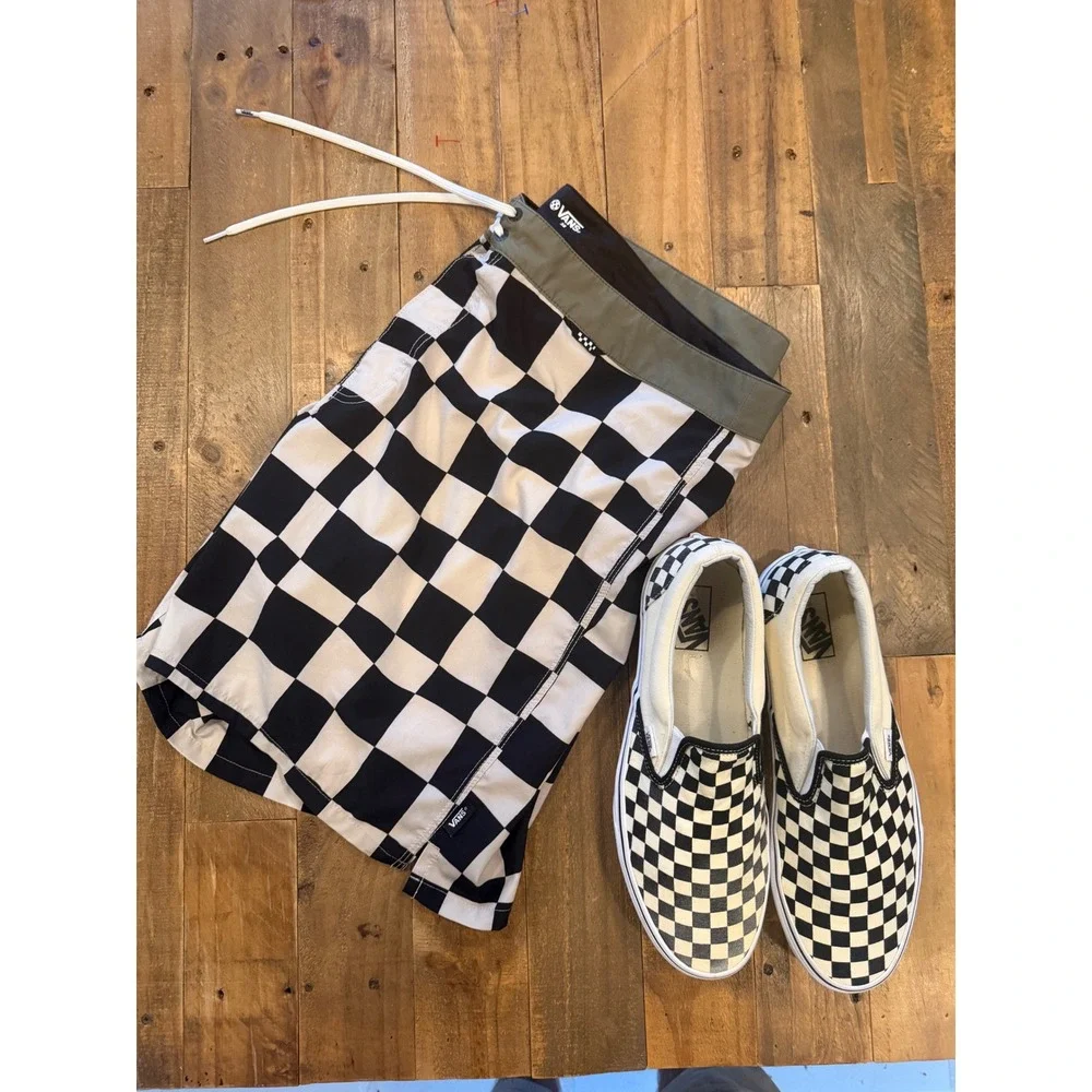 Vans Checkered Surf & Street Bundle Boardshorts + Classic Vans Like new M12 M38